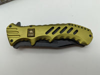 Licensed US Army Folding Pocket Knife - Green - Spring Assisted - TG